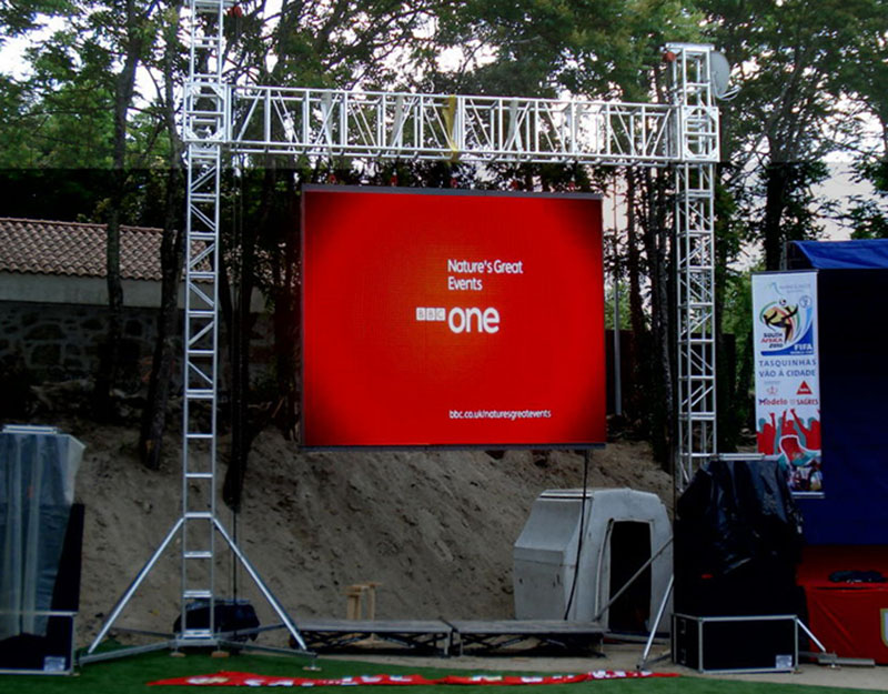 戶外租賃屏P4.81壓鑄鋁（lǚ）箱