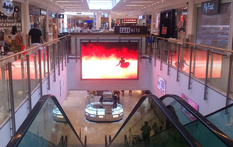 超市（shì）商店小間距LED顯示屏