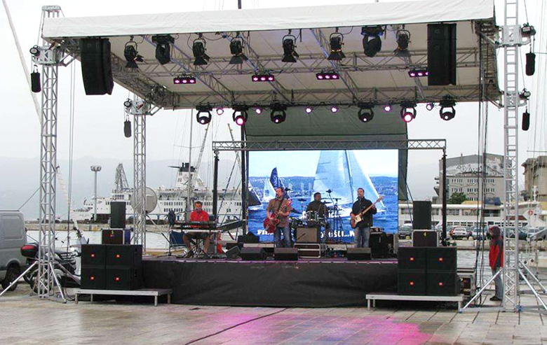 戶外（wài）租賃屏P6.25舞台演出（chū）屏 