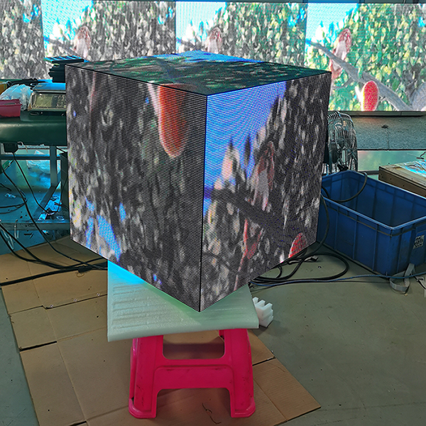 6麵立（lì）方體顯示屏