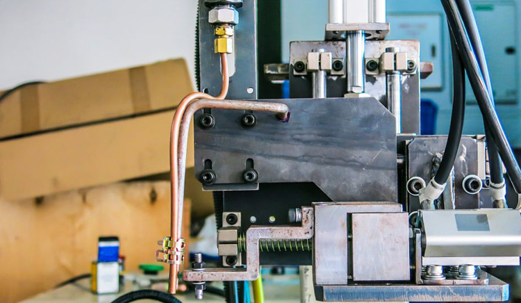 橡膠注射硫（liú）化成（chéng）型機現狀